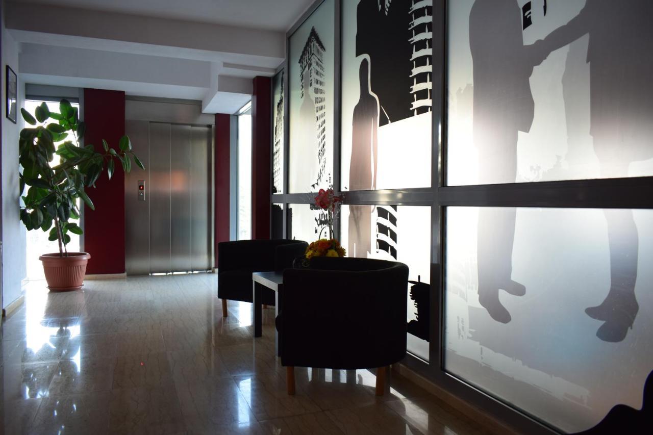 Hotel Corona Drobeta Turnu Severin Exterior foto